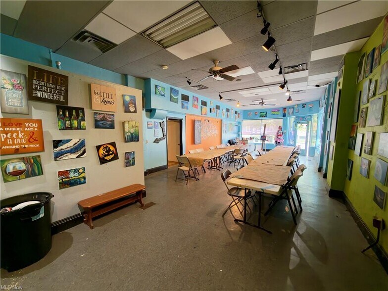 More Photos Of 17020 Madison Ave, Lakewood Flex For Sale