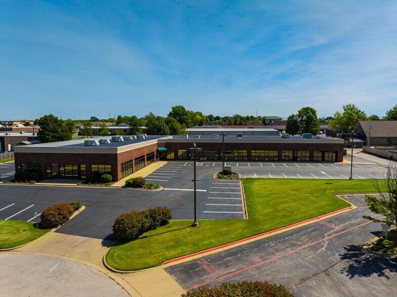 More Photos Of 4124 S McCann Ct, Springfield Medical For Sale