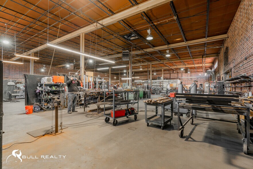 More Photos Of 979 Donnelly Ave SW, Atlanta Warehouse For Sale