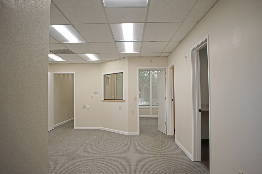 More Photos Of 4720 Hoen Ave, Santa Rosa Medical For Sale