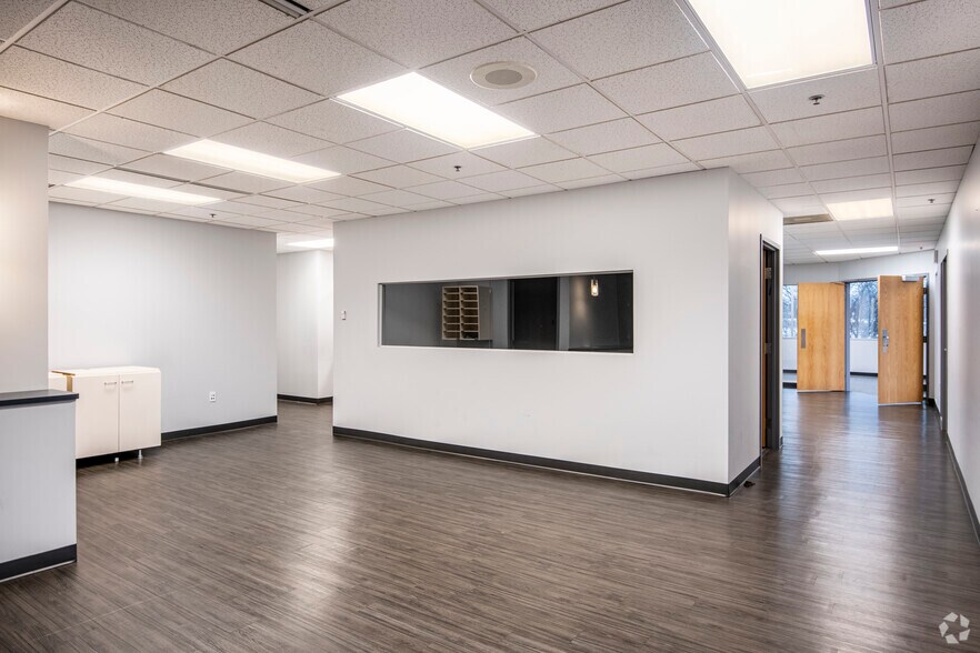 More Photos Of 440 Science Dr, Madison Office For Lease