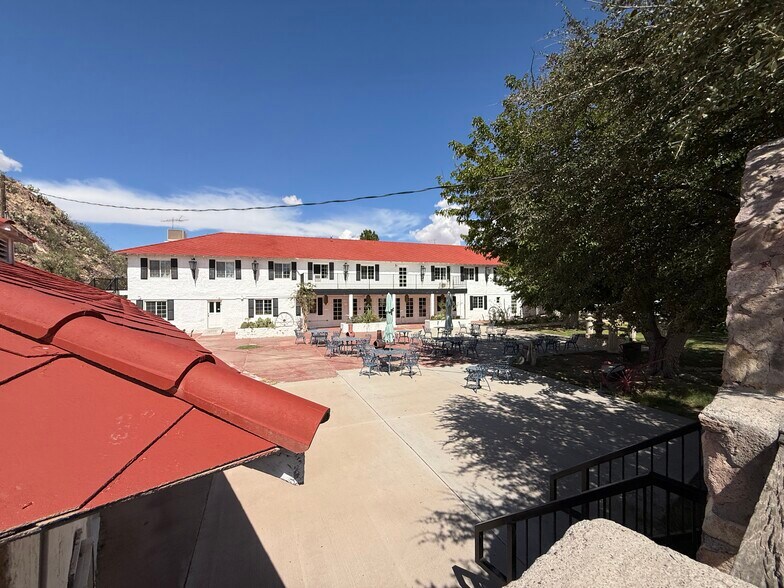 Primary Photo Of 2200 County Rd D061, Las Cruces Hotel For Sale