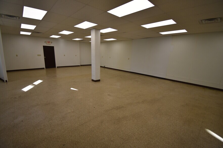 More Photos Of 1710-1728 Butler St, Easton Unknown For Lease