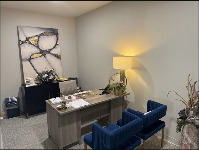 More Photos Of 4908 Lexington Sq, Amarillo Office For Sale