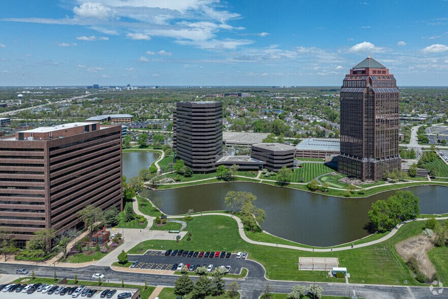 More Photos Of 1 Pierce Pl, Itasca Office For Sale