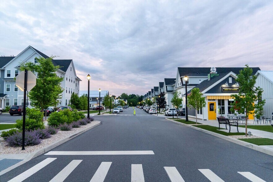 More Photos Of 949 Dutchess Tpke, Poughkeepsie Freestanding For Lease