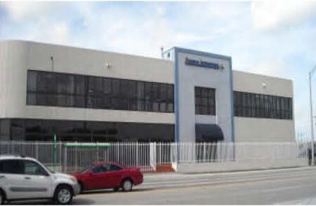 More Photos Of 2700 NW 36th St, Miami Office Residential For Lease