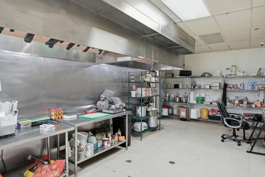 More Photos Of 715 1st Corso, Nebraska City Restaurant For Sale