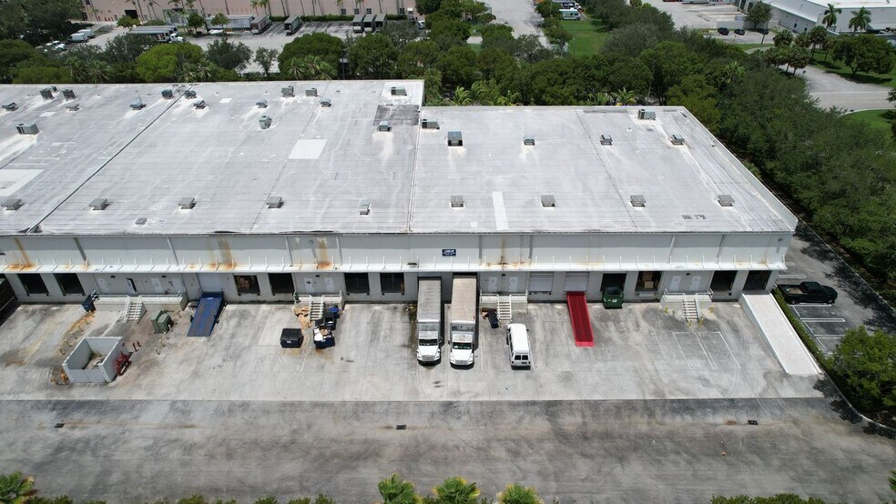 More Photos Of 9990 NW 14th St, Miami Warehouse For Sale