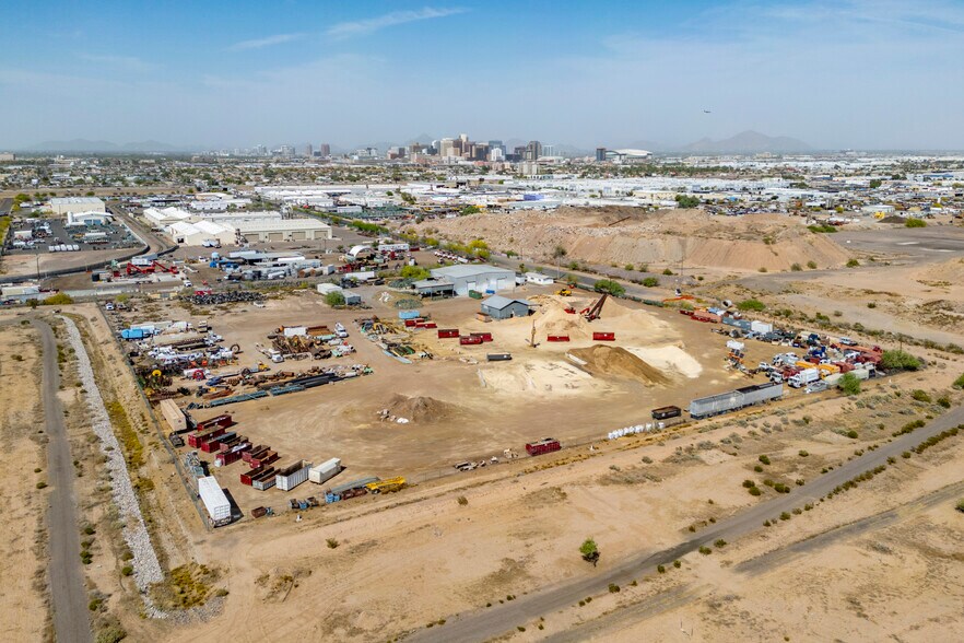 More Photos Of S 15th Ave & W Lower Buckeye Rd, Phoenix Land For Lease