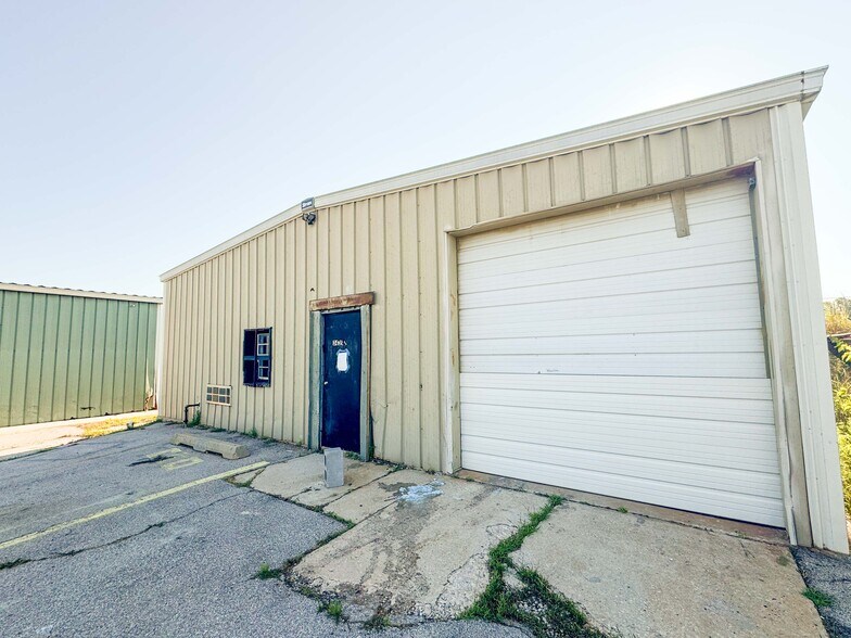 More Photos Of 3439 Charleston Rd, Norman Warehouse For Sale