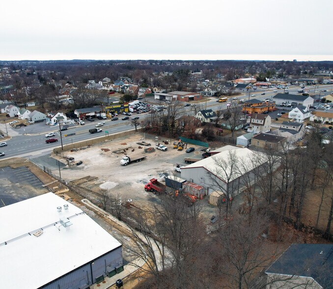 More Photos Of 8113 Pulaski Hwy, Rosedale Service For Lease