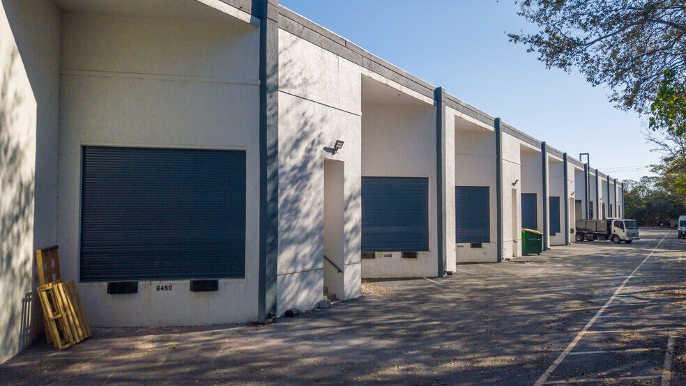More Photos Of 6450-6468 E Rogers Cir, Boca Raton Industrial For Lease