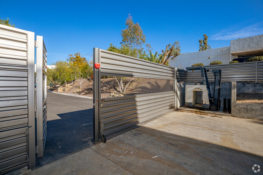 More Photos Of 2937 Norman Strasse Rd, San Marcos Warehouse For Lease