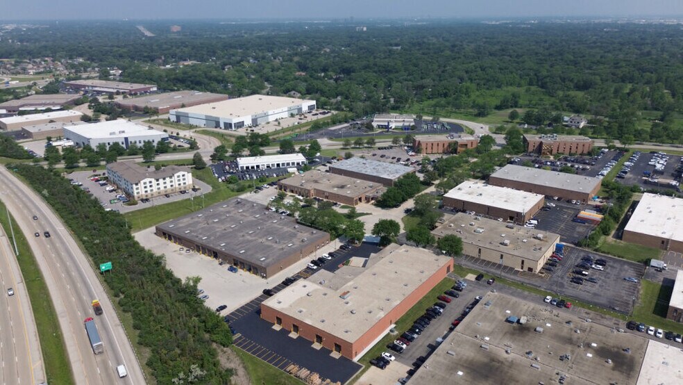 More Photos Of 925-933 Oaklawn Ave, Elmhurst Industrial For Sale