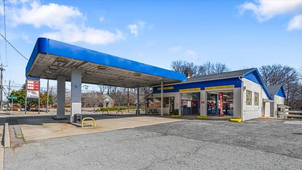 More Photos Of 2901 Randleman Rd, Greensboro Auto Repair For Sale