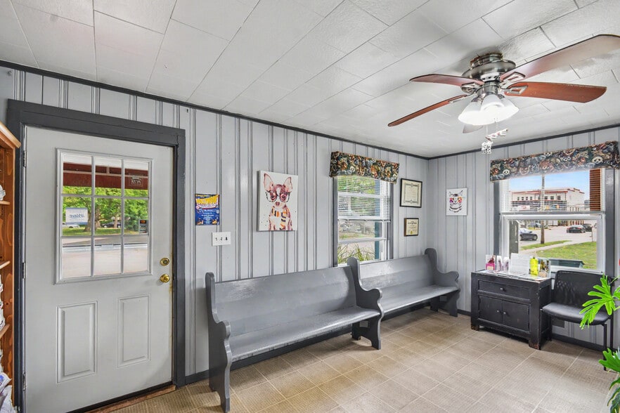 More Photos Of 317 Highway 35 N, Neptune City Veterinarian Kennel For Sale