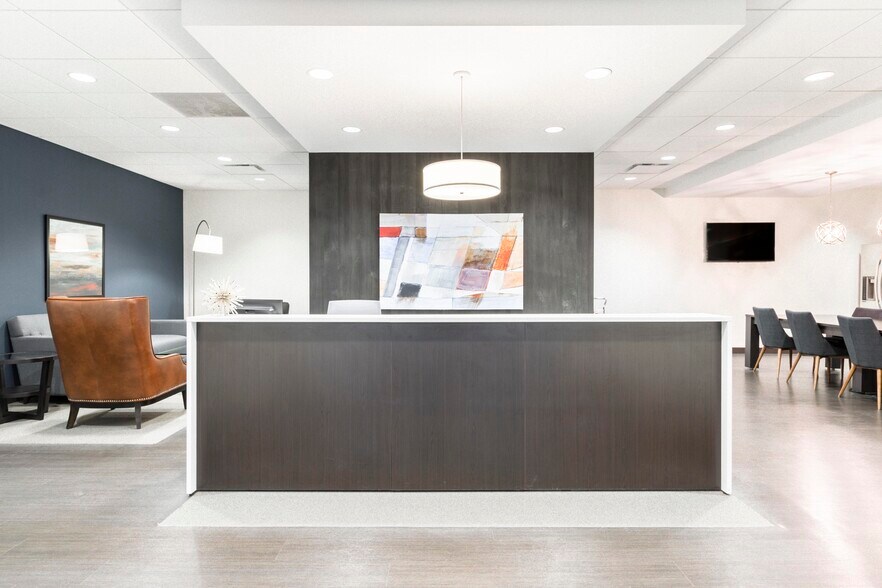 More Photos Of 2111-2283 S 67th St, Omaha Coworking Space