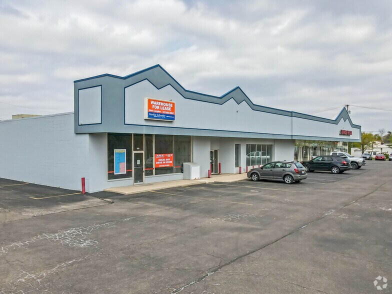 Primary Photo Of 2655-2711 S Dixie Hwy, Kettering Unknown For Lease