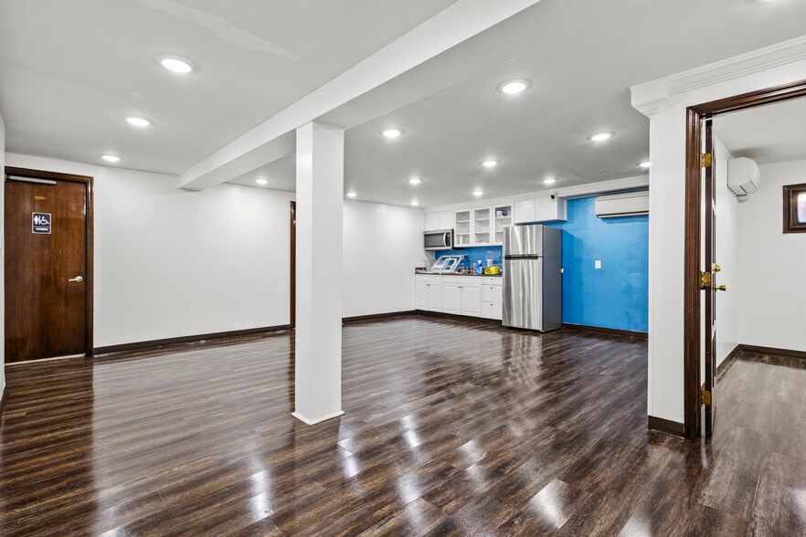 More Photos Of 108 N Depot Dr, Fort Pierce Office Residential For Lease