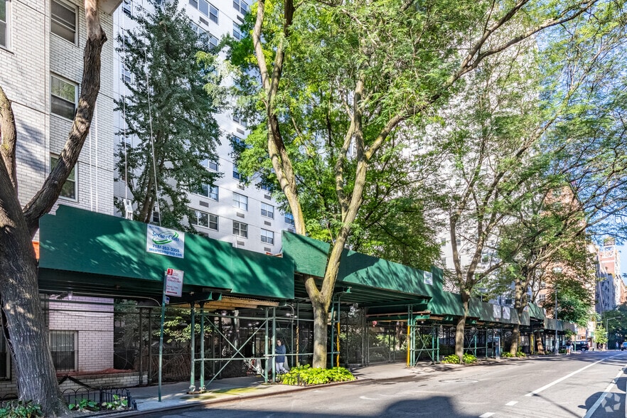 More Photos Of 784 Broadway, New York Apartments For Lease