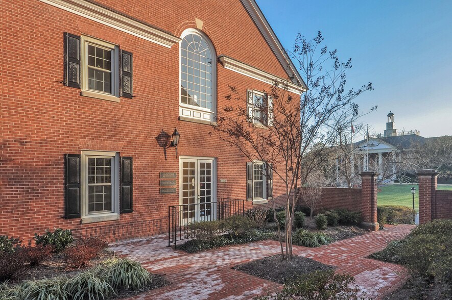 Primary Photo Of 10470-10476 Armstrong St, Fairfax Medical For Sale
