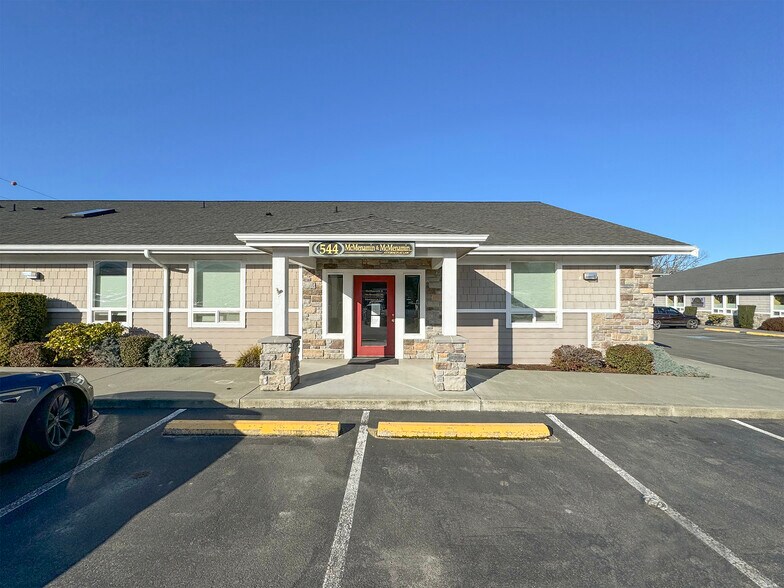 More Photos Of 542-544 N 5th Ave, Sequim Medical For Sale