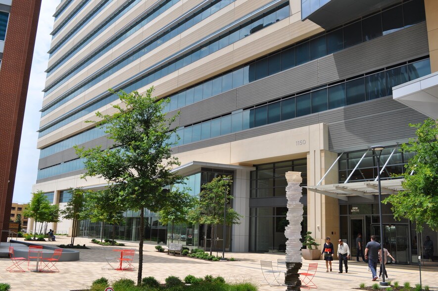 More Photos Of 1150 State St, Richardson Office For Lease