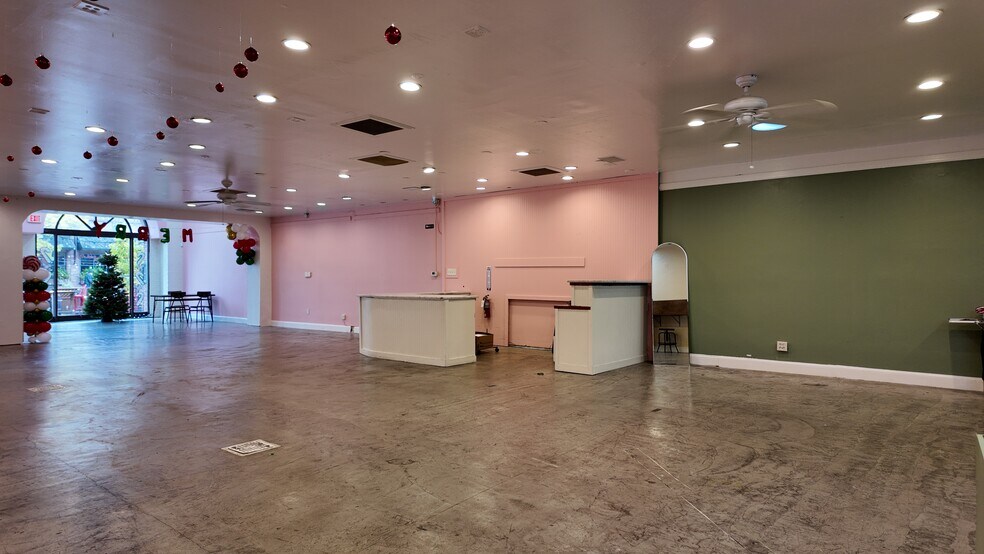 More Photos Of 529-531 4th St, Santa Rosa Storefront For Lease