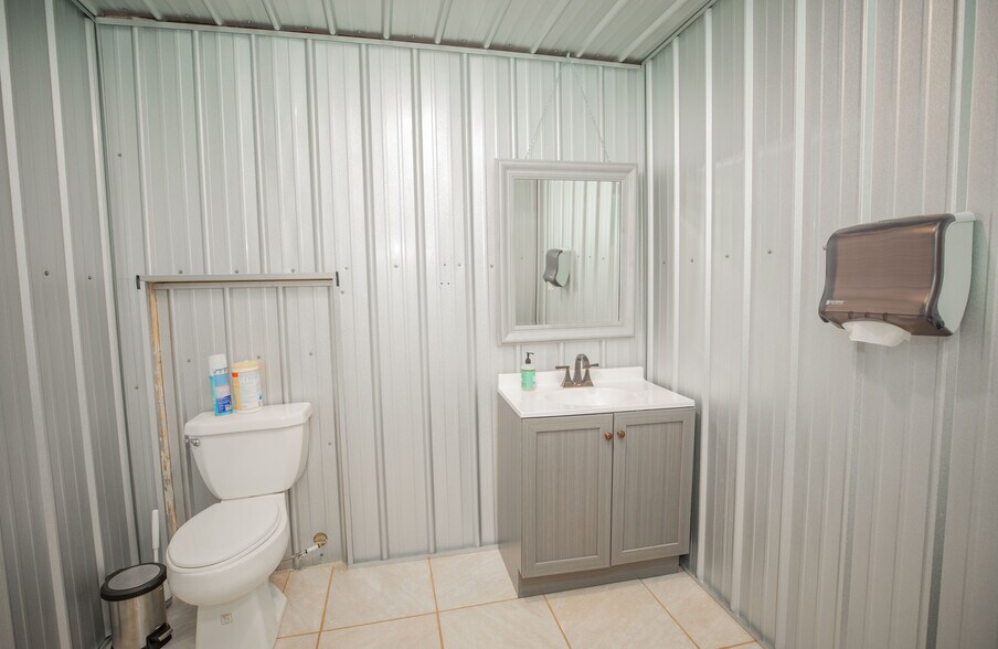 More Photos Of 8400 E 1320 Rd, Stockton Winery Vineyard For Sale