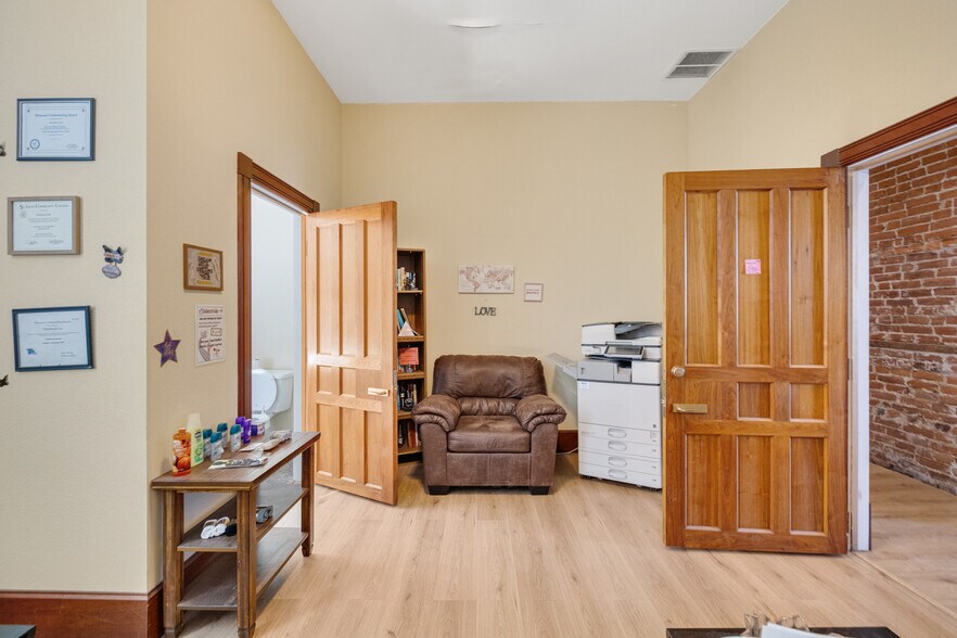 More Photos Of 3201 N 9th St, St, Saint Louis Warehouse For Sale