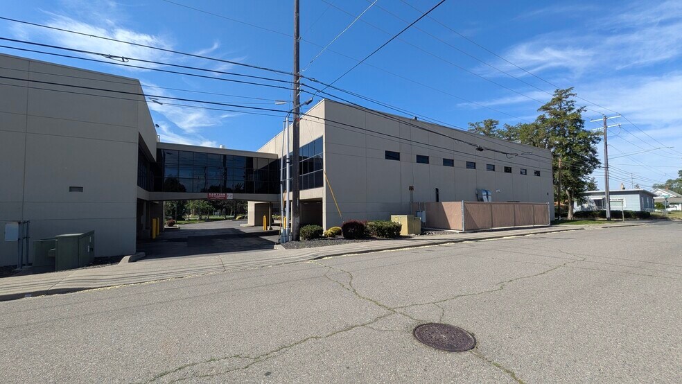 More Photos Of , Spokane Office For Sale