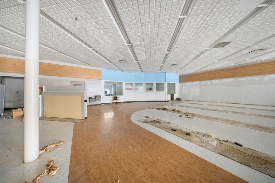 More Photos Of 60 Business US 23 N, Louisa Freestanding For Lease