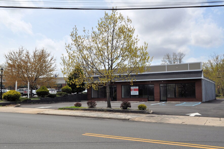 More Photos Of 1631 S Olden Ave, Hamilton Medical For Sale