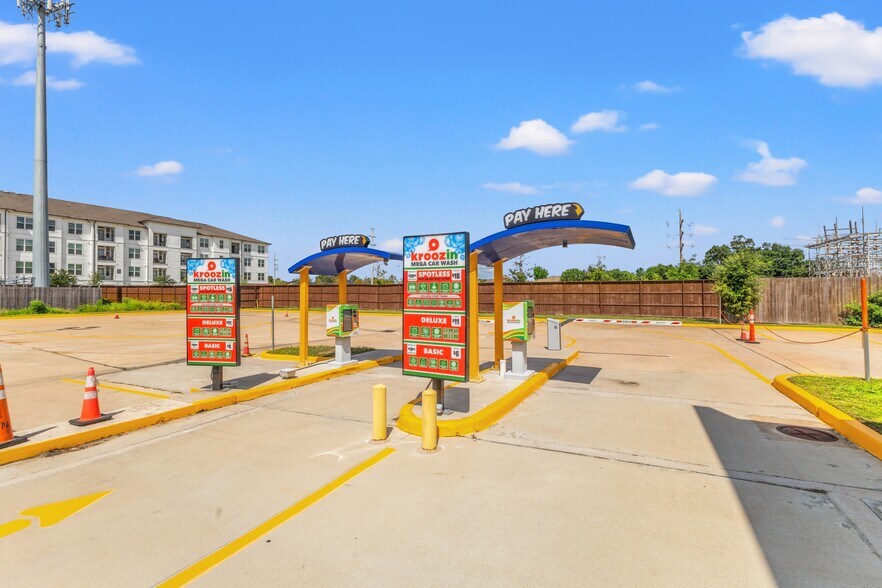 More Photos Of 8460 Phelan Blvd, Beaumont Specialty For Sale