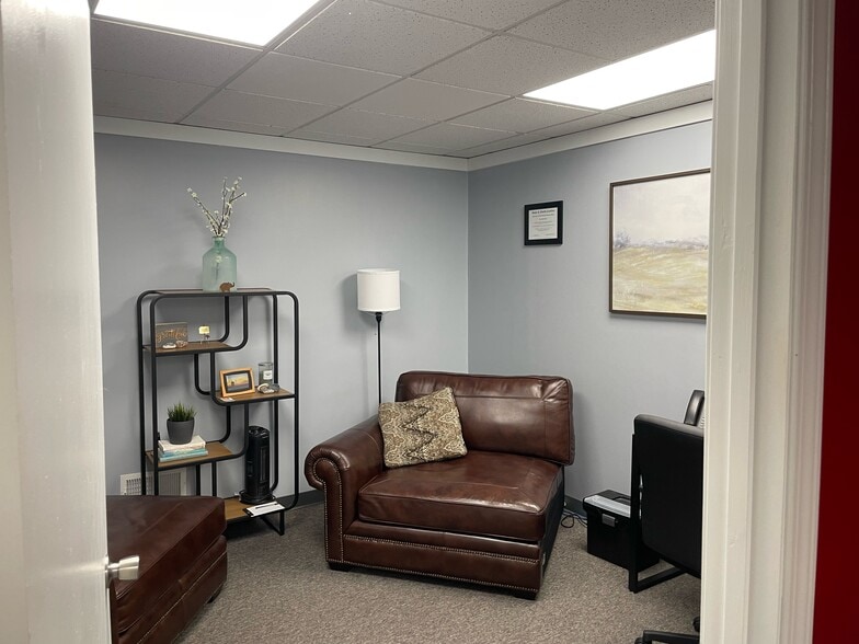 More Photos Of 210 Valdese Ave, Morganton Office For Lease