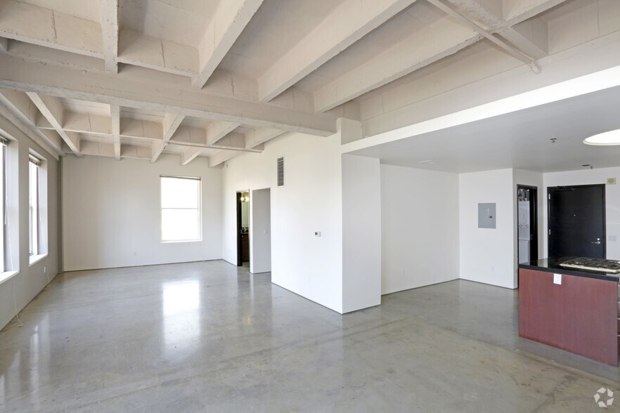 More Photos Of 411 W 5th St, Los Angeles Apartments For Lease