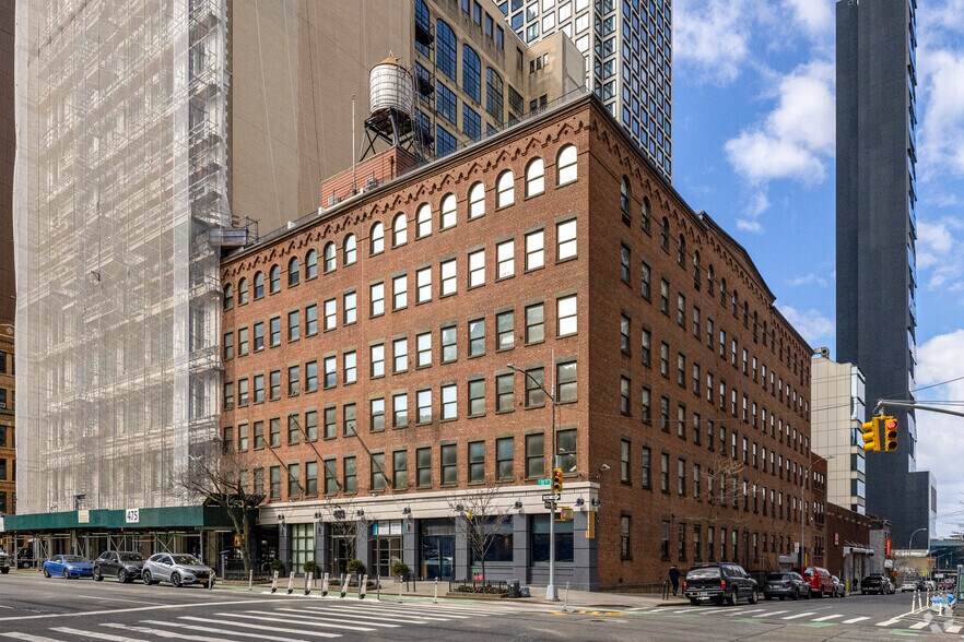 Primary Photo Of 483 Tenth Ave, New York Loft Creative Space For Lease