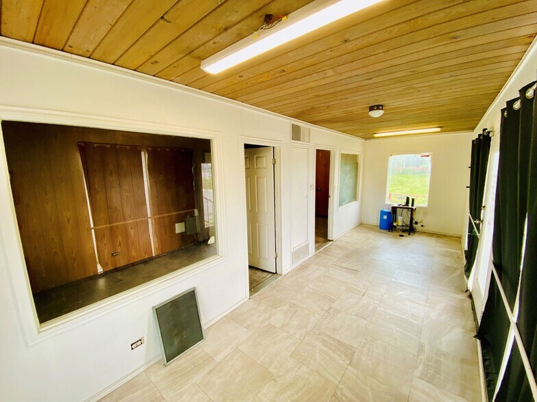 More Photos Of 1750 S Business Ih 35, New Braunfels Land For Sale