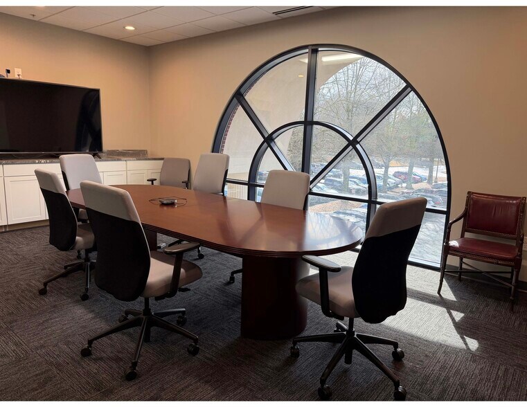 More Photos Of 6230 Shiloh Rd, Alpharetta Office For Lease