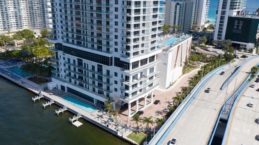 More Photos Of 4010 S Ocean Dr, Hollywood Hotel For Lease