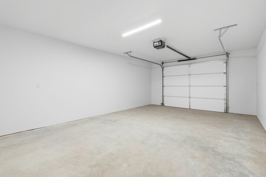 More Photos Of 255 NE Fourth St, Irrigon Specialty For Sale