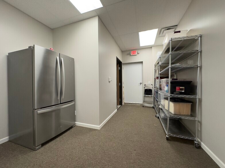 More Photos Of 5910-5916 S Main St, Village of Clarkston Coworking Space