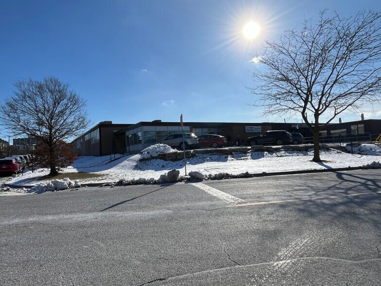 More Photos Of 161 Bartley Dr, Toronto Manufacturing For Lease
