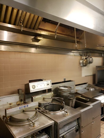 More Photos Of 10980 Dunnigan Rd, Emmett Restaurant For Sale