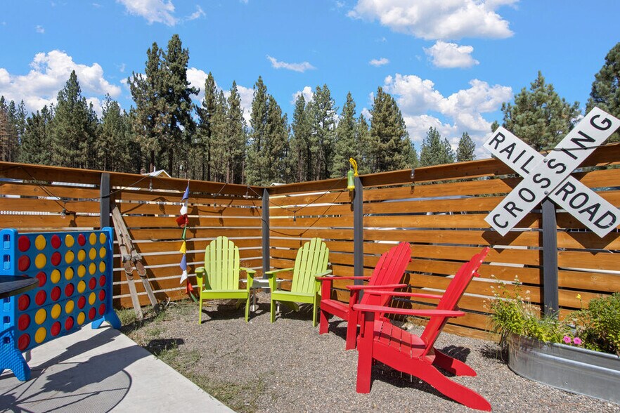 More Photos Of 620 E Sierra Ave, Portola Restaurant For Sale