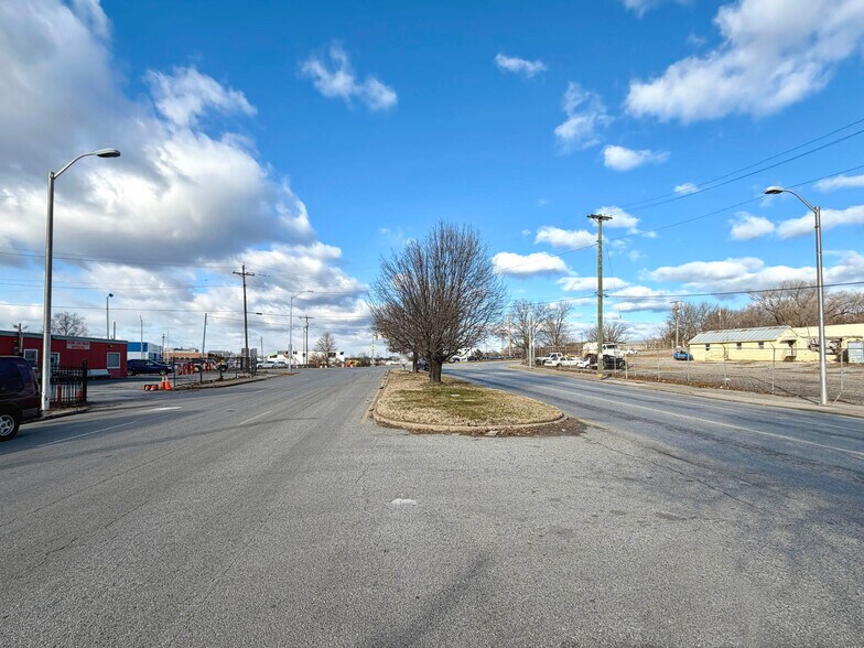 More Photos Of 3210 E Monument St, Baltimore Auto Repair For Sale