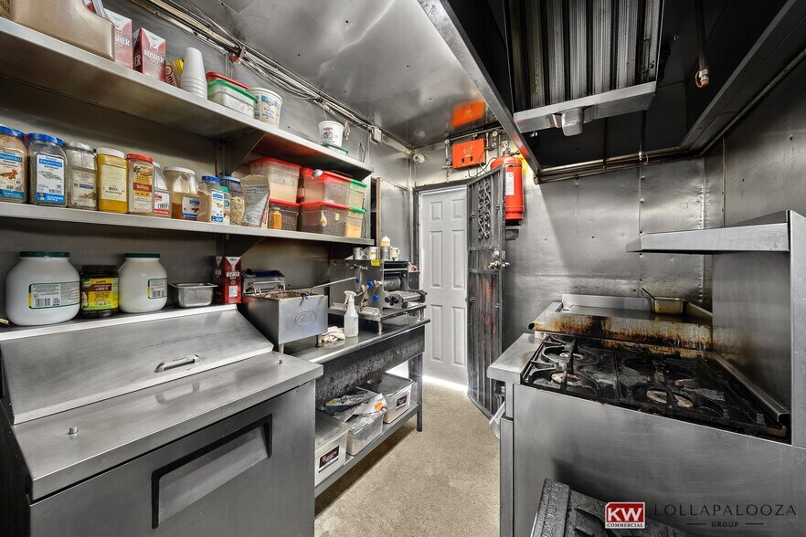 More Photos Of 14604 Pacific Ave, Baldwin Park Restaurant For Sale