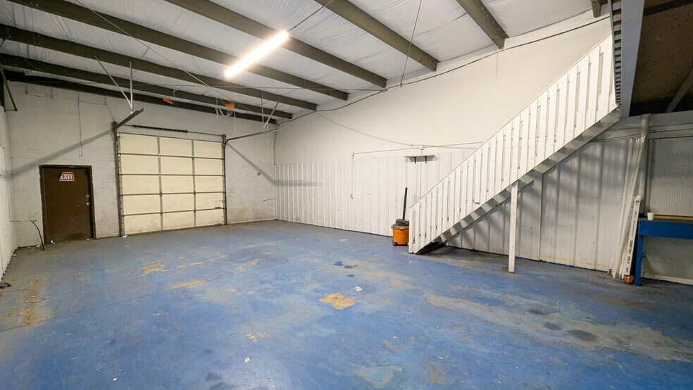 More Photos Of 2200 Chambers Rd, Aurora Warehouse For Sale