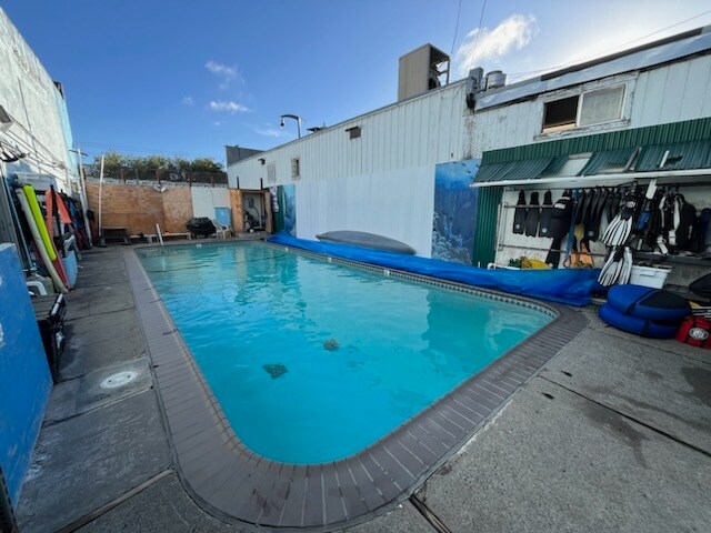 More Photos Of 584-590 4th St, San Francisco Storefront For Lease